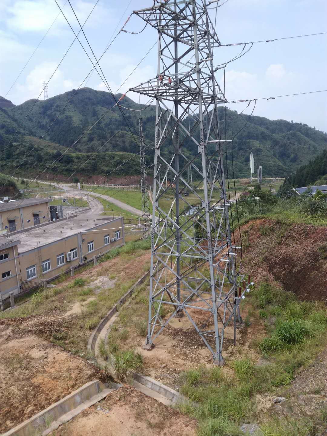 华电茂名市中坳风电场升压站防雷接地改造工程案例