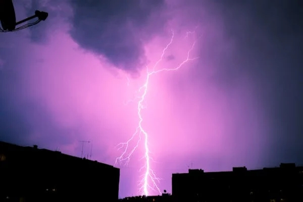 雷击次数大于0.05次/a的意思