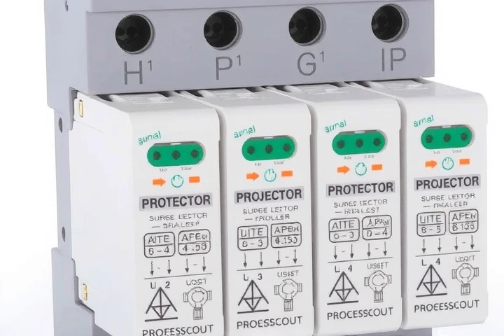 防雷浪涌保护器装在什么位置