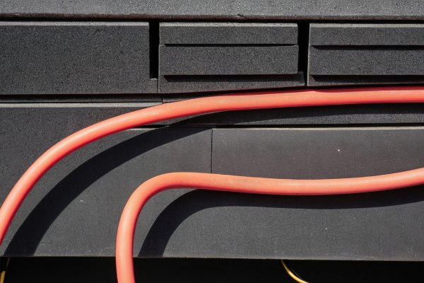 接地体与接地线的区别在哪里