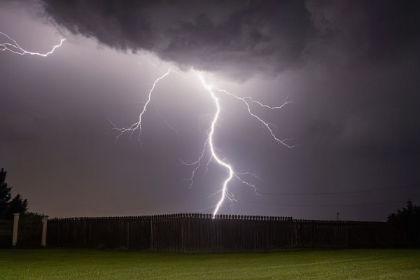 避雷装置多少钱一套