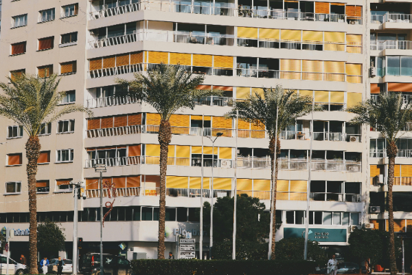 建筑物的避雷针如何接地处理