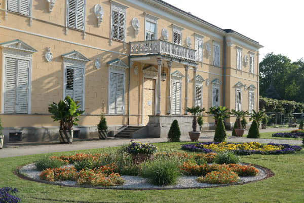 彩钢板屋面防雷措施