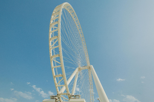 日本最高摩天轮遭雷击停摆