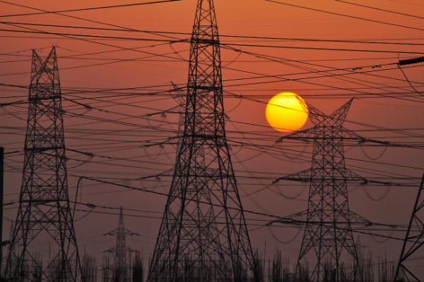 电力线路雷击怎么防控