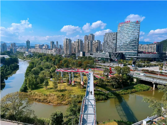 专业防雷赋能!邵武配网防雷升级,不停电守护用电安全