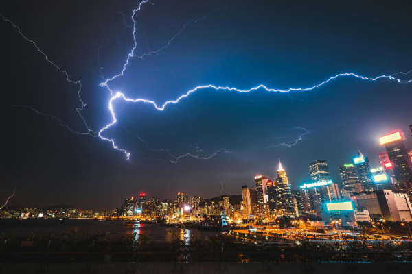 防雷器前段需要接空气开关么